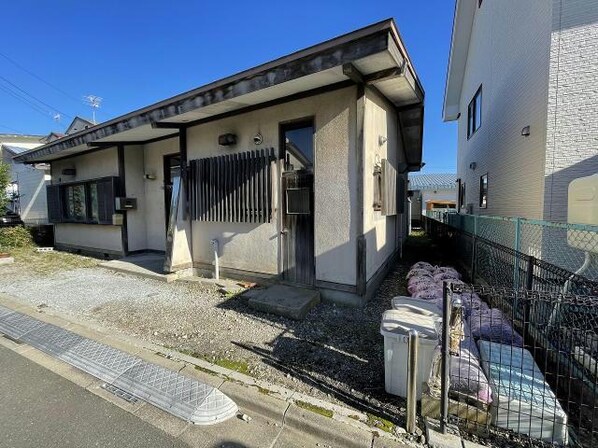 湯川町2-30　平屋の物件外観写真